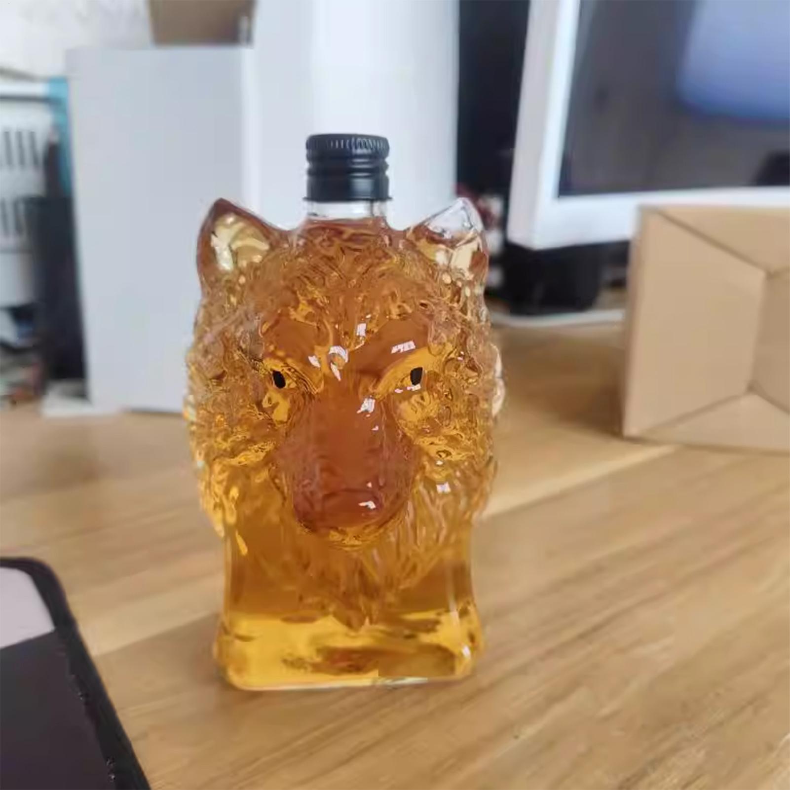 Collectible Vintage Wine - ウイスキーボトル ウルフシェイプ ワインカップ ヴィンテージ ウルフをテーマにしたガラスボトル 大人向けカクテルウイスキー愛好家のためのコレクターズアイテム