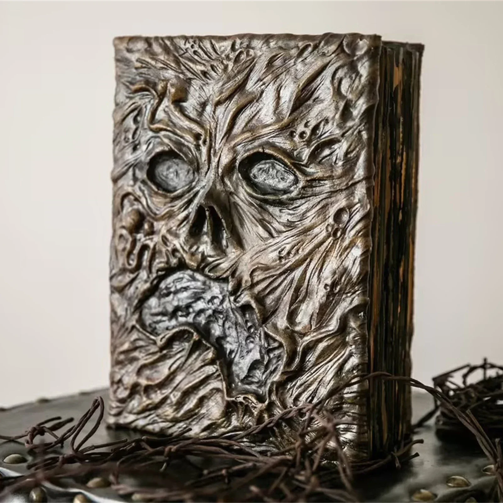 ヴィンテージ・ネクロノミコン - 黒魔術召喚書、25ページの - Vintage And Collectible Books のレビューと価格