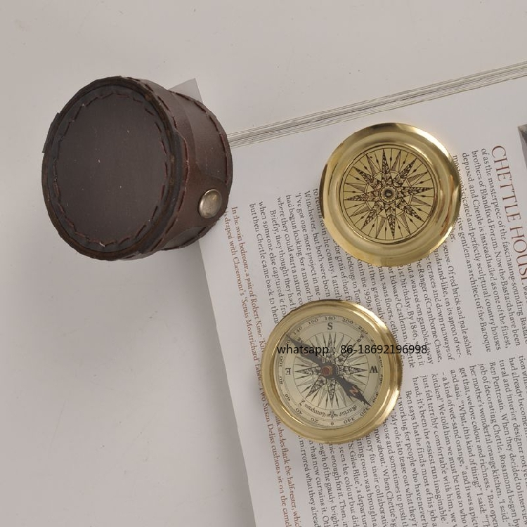 インド輸入真鍮製ヴィンテージレザーケース高精度高感度コンパス - Collectible Vintage Tools のレビューと価格