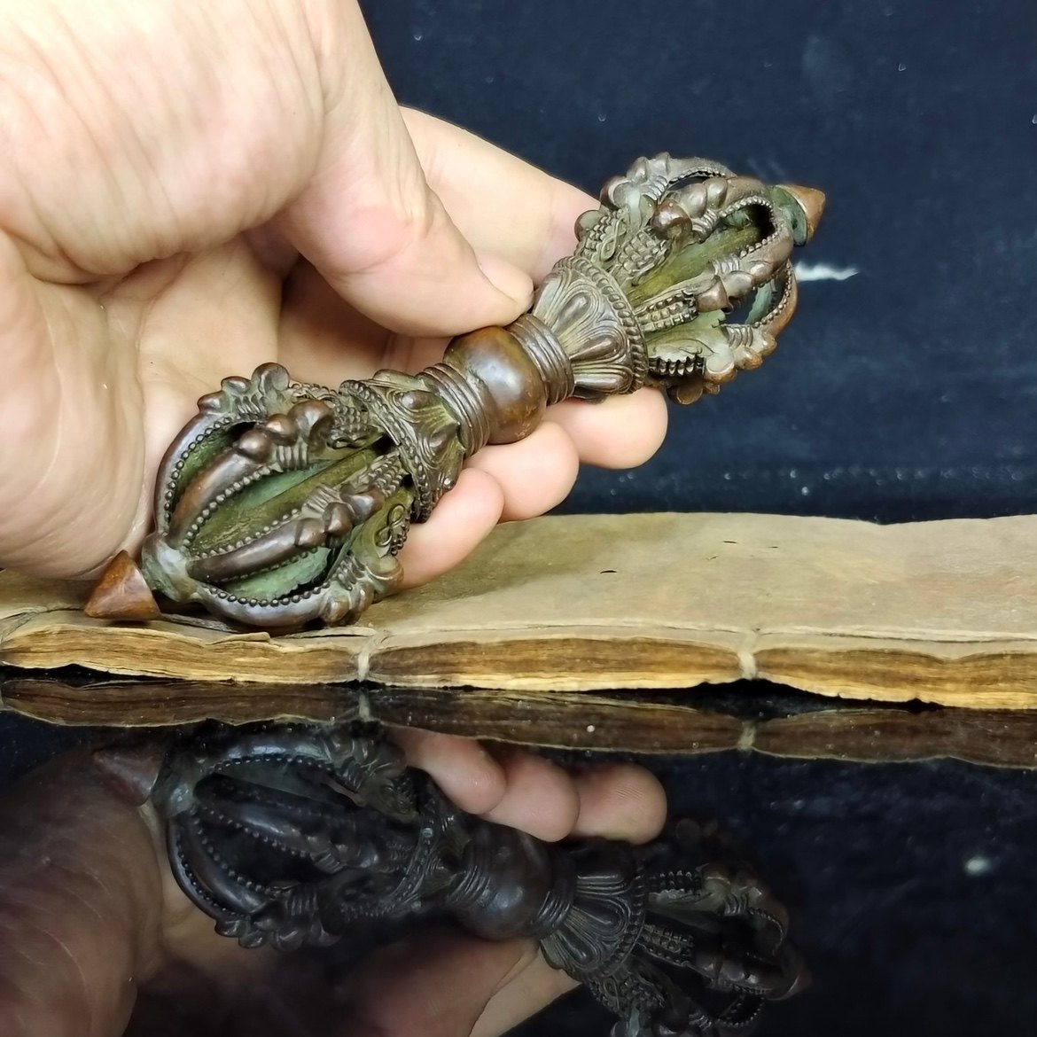 チベットタントラ八芒星金剛杵アンティークスタイルブロンズヴィ - Collectible Vintage Tools のレビューと価格