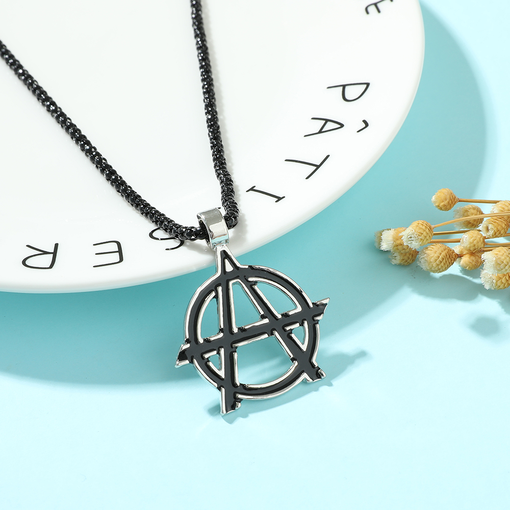 映画アベンジャーズシンボル文字 A ロゴネックレスヴィンテー - Vintage Jewelry Collection のレビューと価格