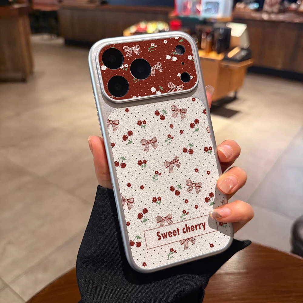 スイートチェリーボウレザーフォンケース iPhone 12  - Camera Leather Case のレビューと価格