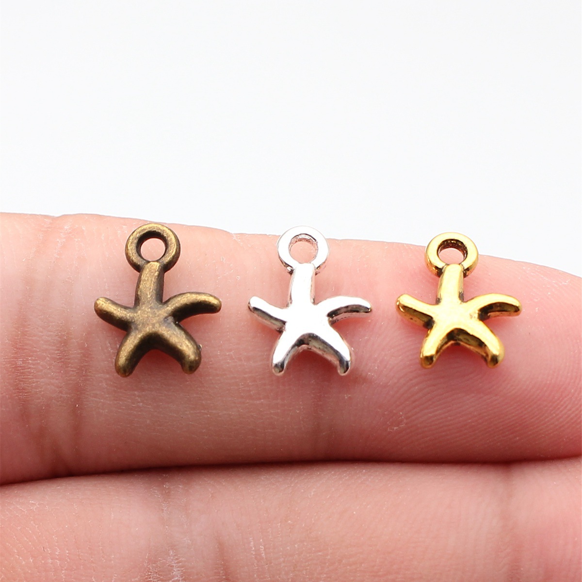 WYSIWYG 20個入り 12x10mm 3色 アンティー - Vintage Jewelry Collection のレビューと価格